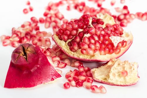 pomegranate fruit seeds