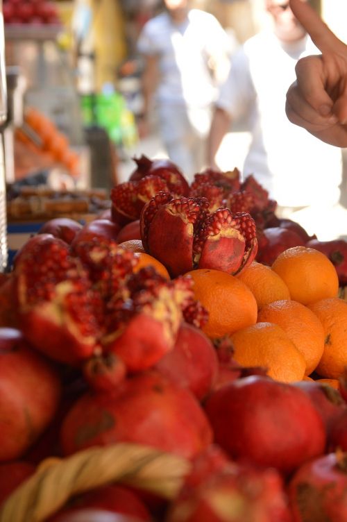 pomegranate market food