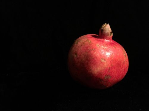 pomegranate red black