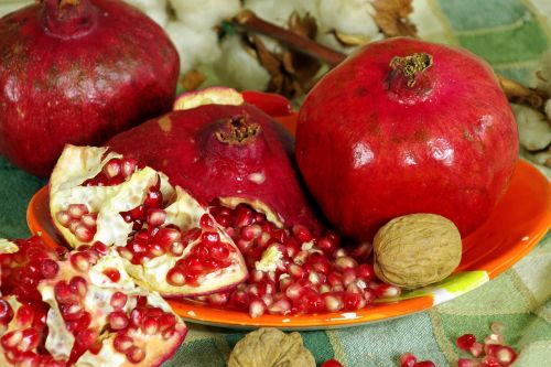 pomegranates fruit red