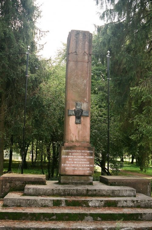 A Monument To The Victims