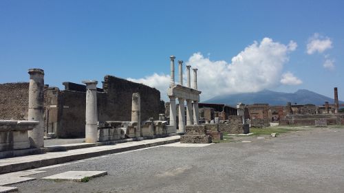 pompeii naples campania