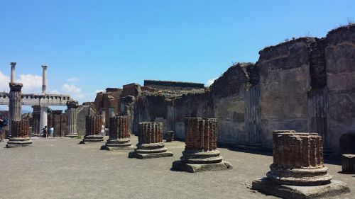 pompeii naples archaeology