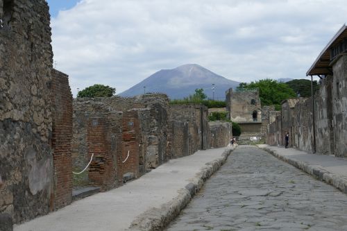 pompeii italy naples