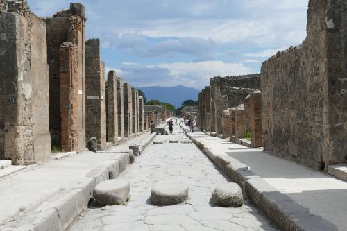 pompeii italy naples