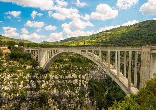 pont de l artuby  bridge  verdon gorge