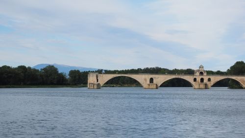 pont saint bénézet pont d'avignon rhône