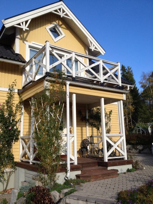 porch house facade