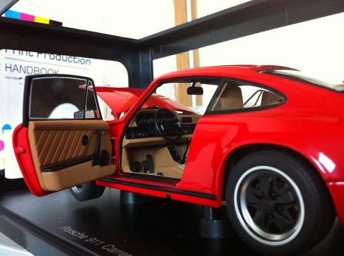 porsche red classic