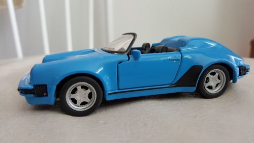porsche blue toy