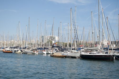 port barcelona ships