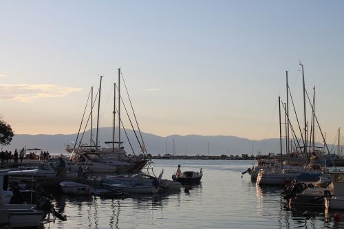 port boats ships