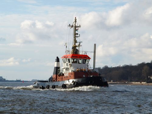 port hamburg tug