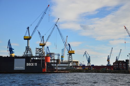 port  hamburg  elbe