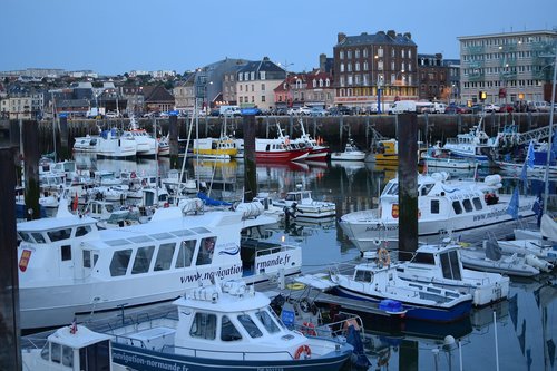 port  boats  holiday