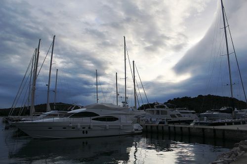 port yacht powerboat