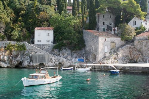 port boot croatia