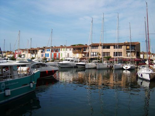 port grimaud boat channel