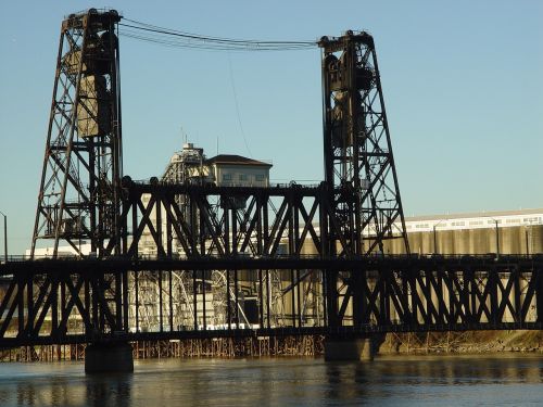 portland steel bridge water