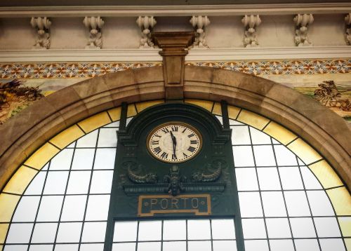 porto portugal train station