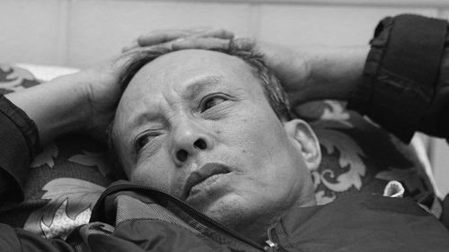 portrait  man  lying