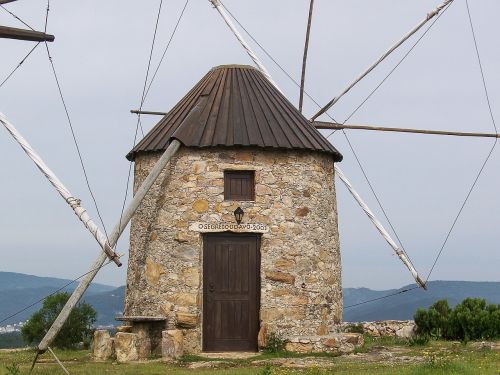 portugal mill windmills