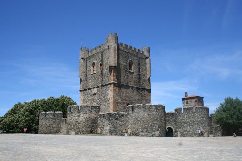 portugal bragança castle