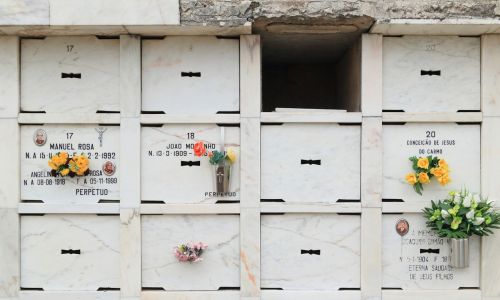 portugal evora cemetery