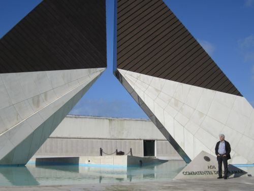 portugal lisbon monument