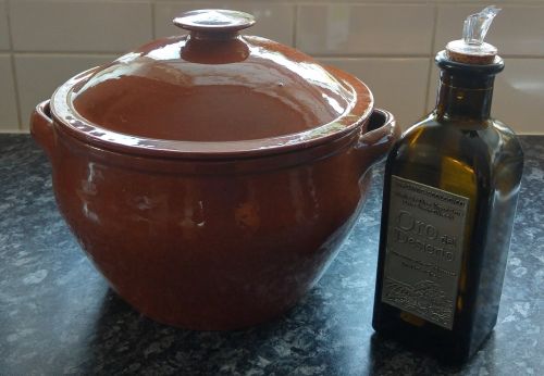 portuguese pot stew olive oil