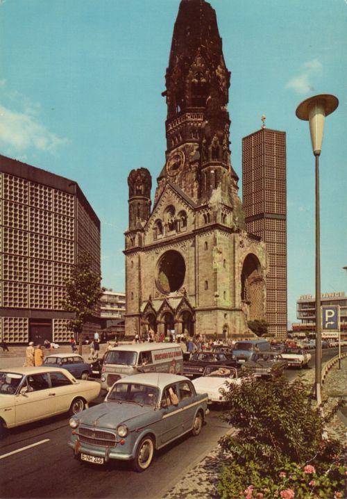 postcard berlin gedächtniskirche