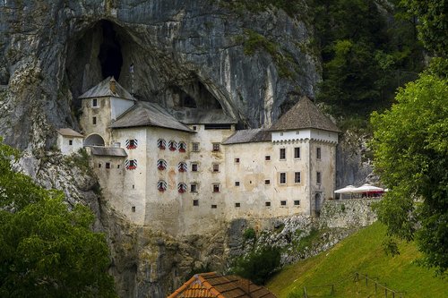 postojna  slovenia  castle