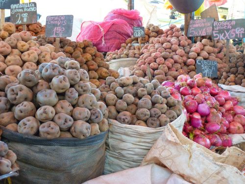 potatoes onions market