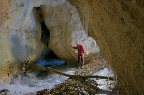 potholing cave ice