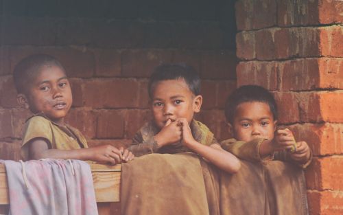 poverty children madagascar