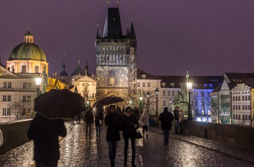 prague bridge night