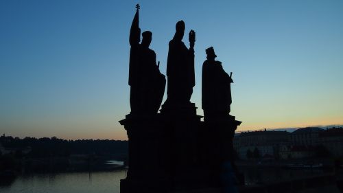 prague charles bridge statue