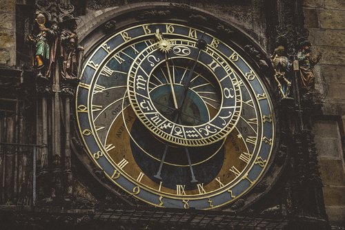 prague  clock  architecture