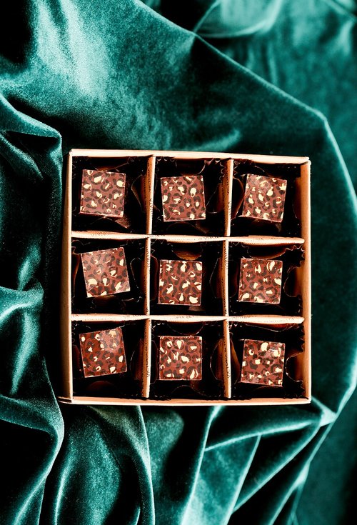 praline  chocolates  sweet