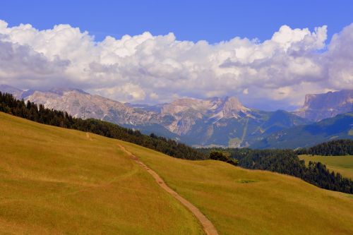 prato dolomites sky