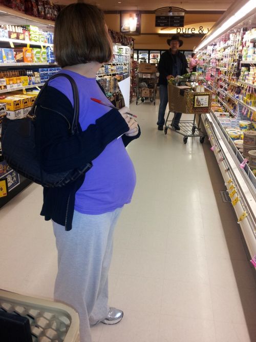 pregnant supermarket belly