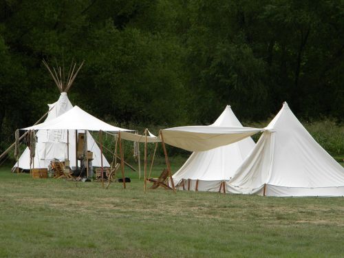 primitive camp tipi teepee