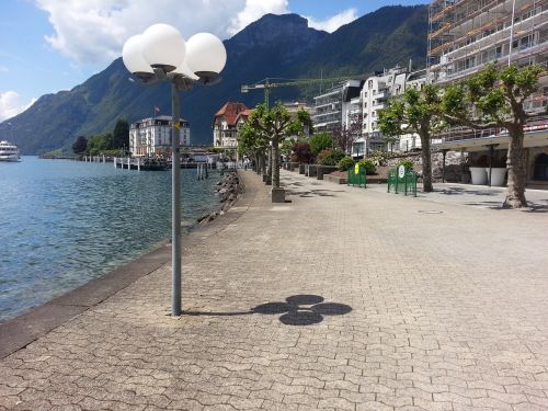 promenade lake switzerland