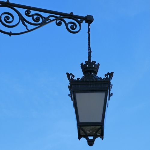 public lighting gallows lantern