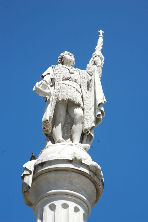 puerto rico statue