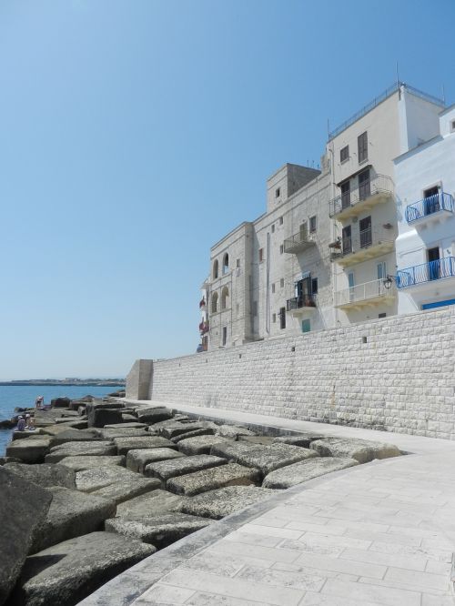 puglia sea landscape