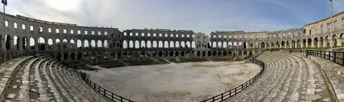 pula amphitheater city