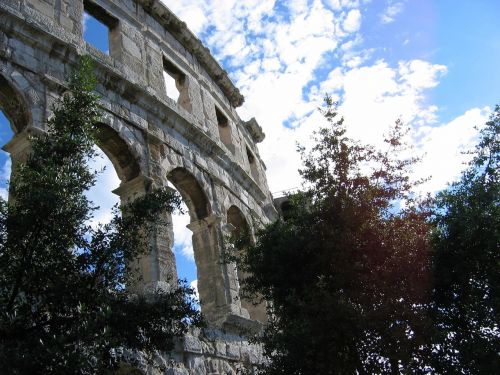 pula croatia amphitheater