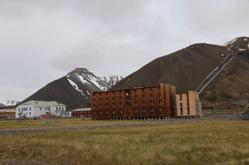 pyramid arctic ghost town