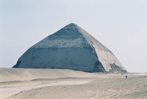 pyramid bent structure